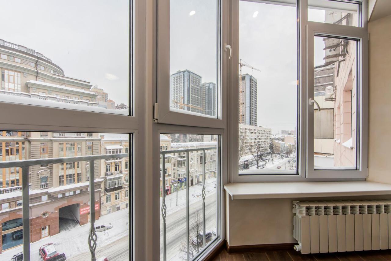 Шикарная Квартира Возле Костёла В Центре Kyiv Exterior foto