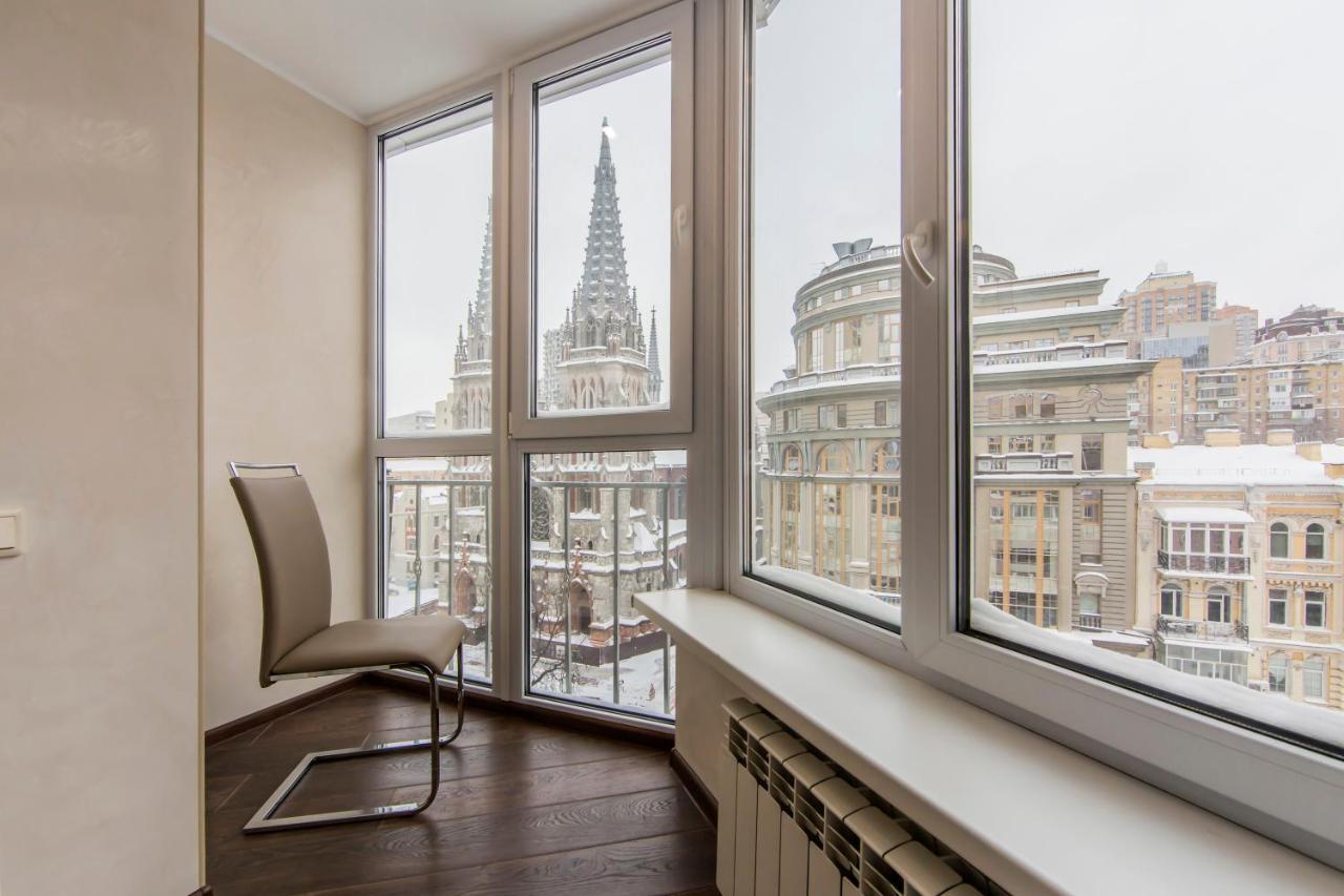 Шикарная Квартира Возле Костёла В Центре Kyiv Exterior foto
